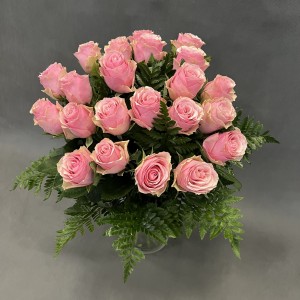 Bukiet 25 różowych róż