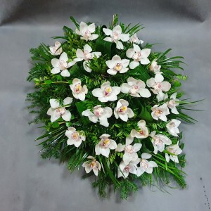 Pogrzebowa wiązanka ze storczyków