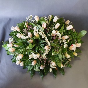 Pogrzebowa wiązanka z tulipanów